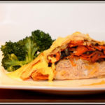 Saumon Wellington et sa sauce au vin blanc et curcuma - Cinq Fourchettes