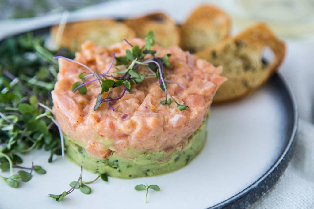 tartare de saumon purée avocat cinq fourchettes recette