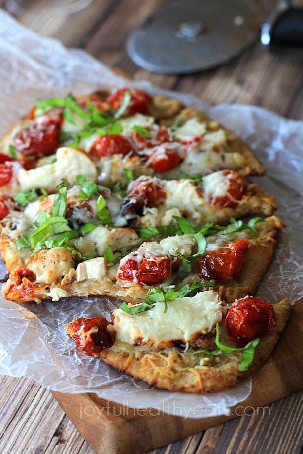 7 idées de pizza sur pain naan! Vous allez adorer! - Cinq Fourchettes