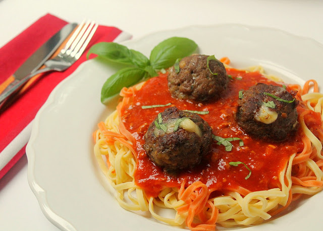 ulettes de boeuf à l'italienne en moins de 15 minutes (VIDÉO) - Cinq Fourchettes
