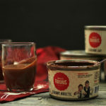 11 trucs inusités à manger avec de la fondue au chocolat (ou une bûche Chocolats Favoris) - Cinq Fourchettes