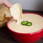 La meilleure sauce au fromage (Queso) maison ! Cinq Fourchettes