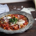 Soupe aux légumineuses soutenante Cinq Fourchettes
