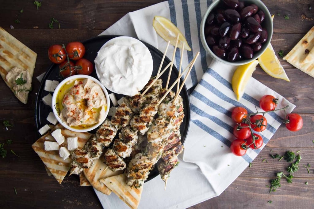 Brochettes de poulet à la grecque Cinq Fourchettes
