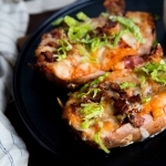 Accompagnement parfait : Patates douces farcies au bacon Cinq Fourchettes