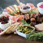 automnal plateau charcuterie fromage bouchées recevoir Cinq Fourchettes