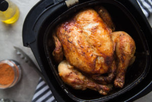 poulet rôti entier airfryer facile recette cinq fourchettes