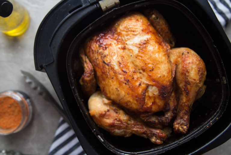 poulet rôti entier airfryer facile recette cinq fourchettes