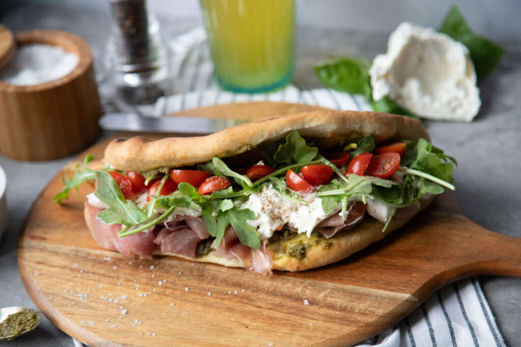 pizza sandwich trend repas recette recipe Cinq Fourchettes burrata