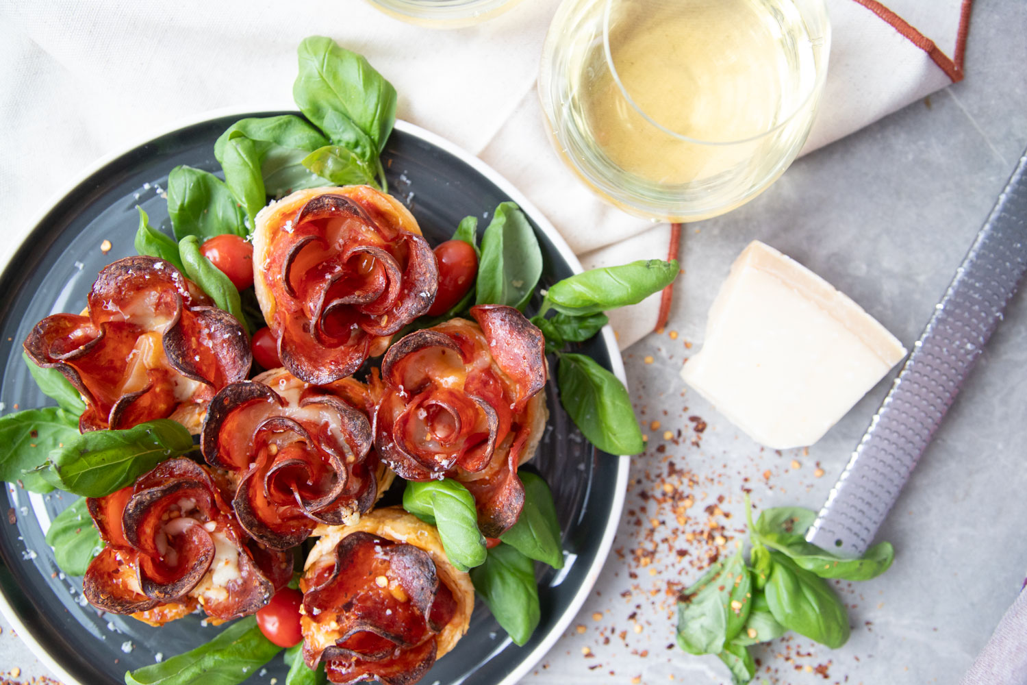 fleurs roses bouquet pizza cinq fourchettes saint valentin recettes