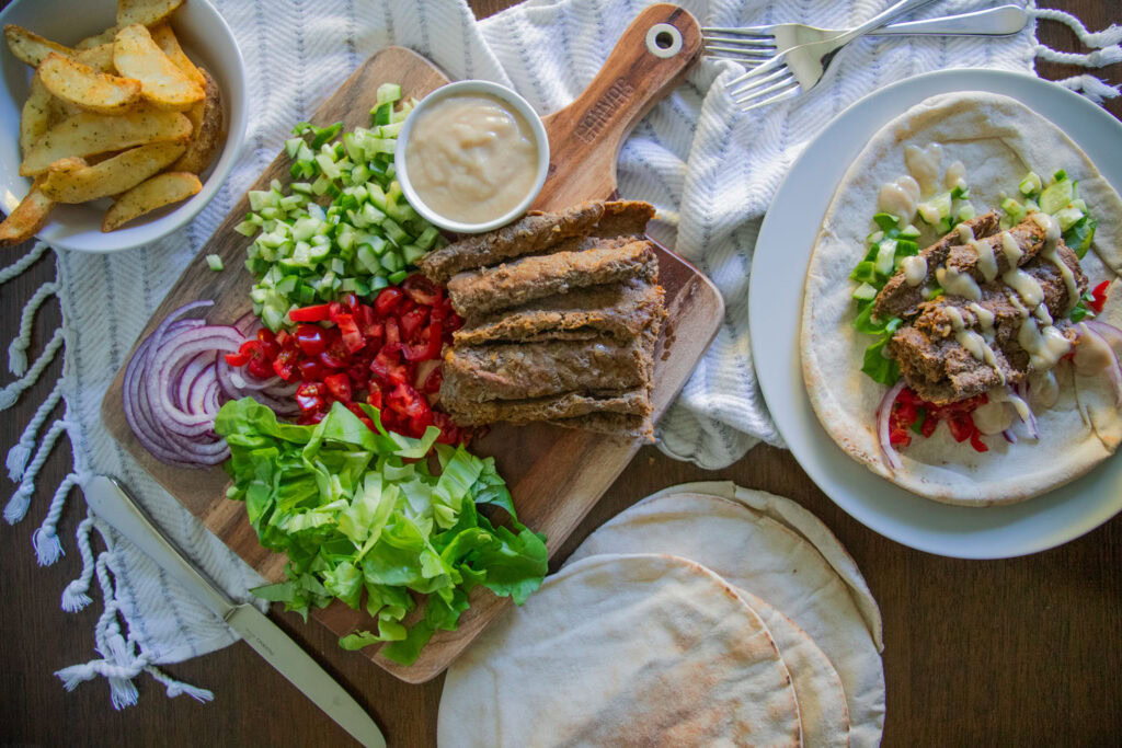 donair sandwich recette des provinces maritimes viande tomate salade sauce cinq fourchettes