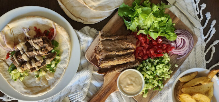 donair sandwich recette des provinces maritimes viande tomate salade sauce cinq fourchettes
